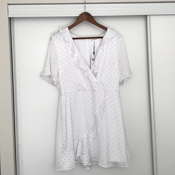 BCBGeneration polka dot ruffle dress - Picture 1 of 2